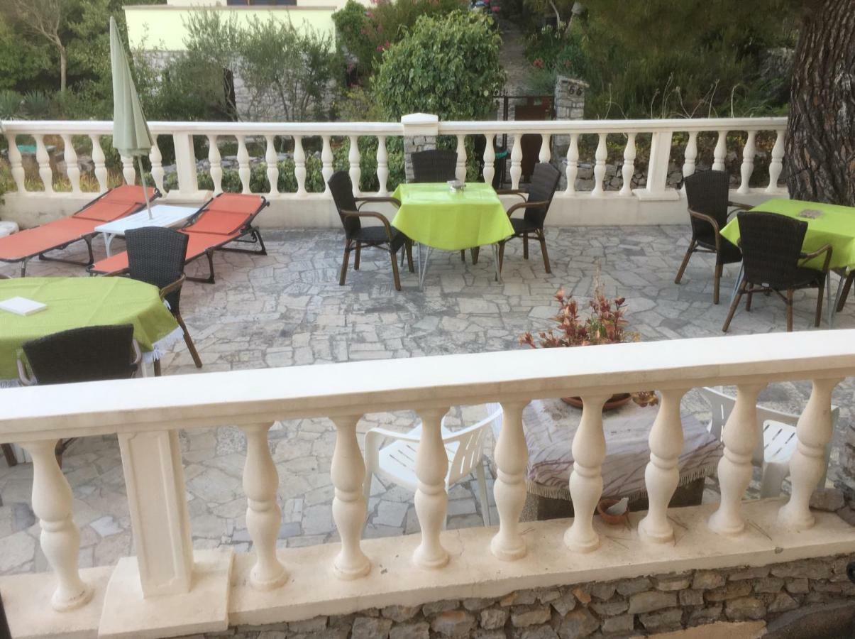 Guesthouse Antonija Велі-Лошинь Екстер'єр фото